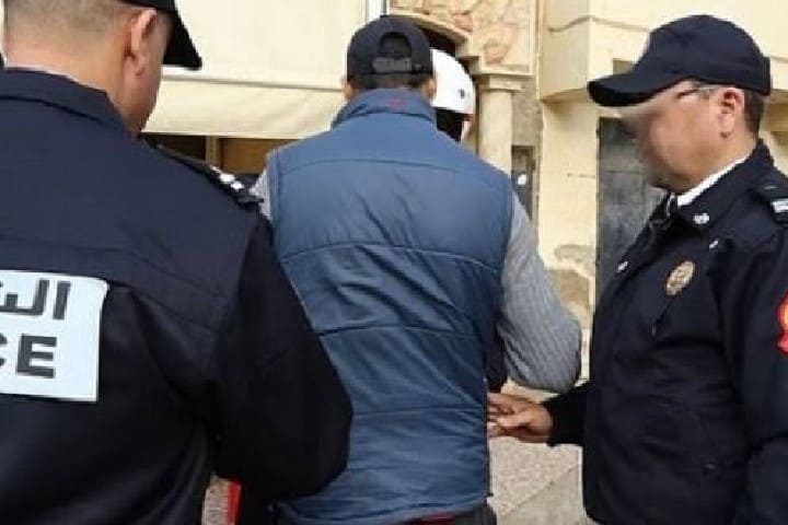 الحسيمة: توقيف شخصين بعد اعتدائهما على عنصر أمني بحي تغانمين..