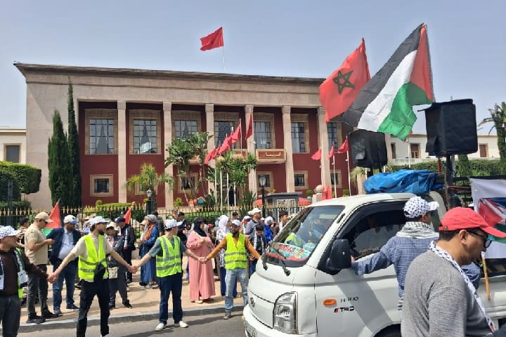 مسيرة حاشدة بالرباط تضامناً مع الشعب الفلسطيني