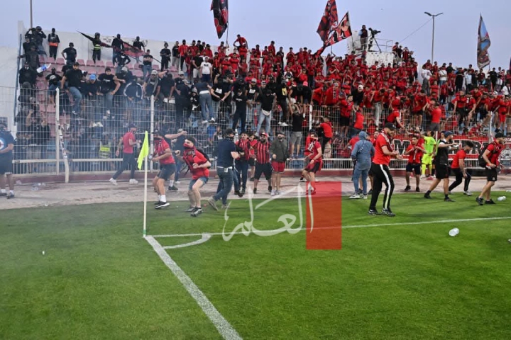 ما أخفته الكاميرات كشفته عدسات الصحافيين