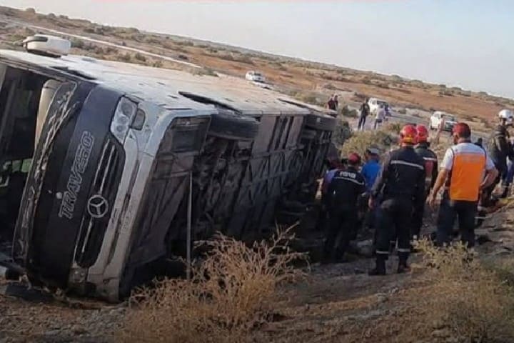 نزيف الأسفلت لا يتوقف.. فاجعة بين "صاكا وجرسيف" تسفر عن قتلى وتعمق جراح المغاربة