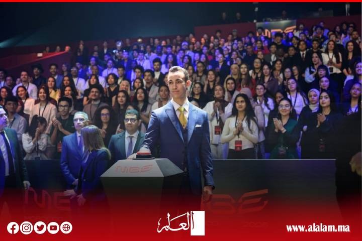 دور الألعاب الإلكترونية في النهوض بالسرد الأدبي التفاعلي