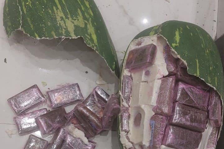 "دلاح" ملغم بـ700 كيلوغراما من مخدر الشيرا يسقط شبكة تهريب دولية بطنجة