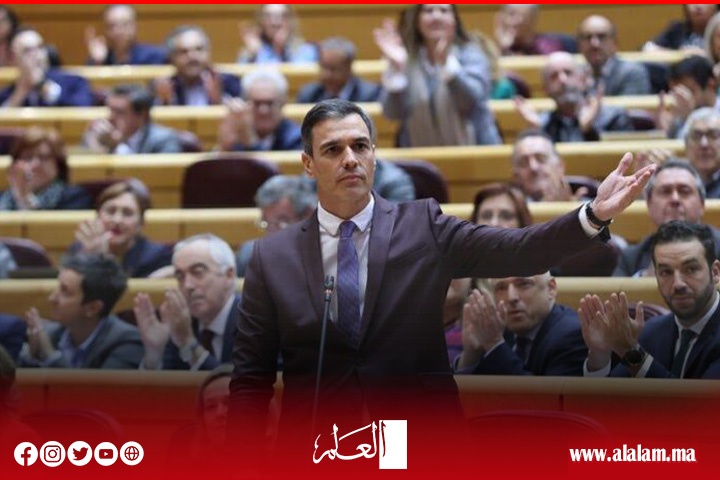 سانشيز يتجاوز اختبارًا برلمانيًا جديدًا والحكومة تتمسك بأغلبيتها رغم تصويت المعارضة