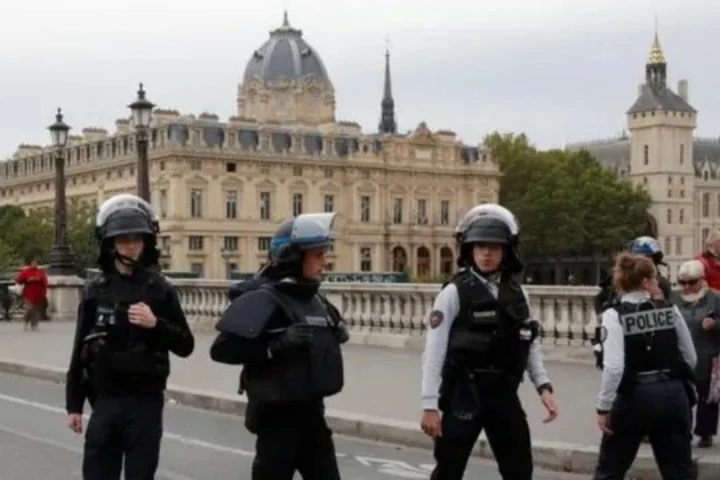 احتفاء بالثورة الفرنسية مواجهة إسبانيا.. باريس تحشد 70 ألف شرطي تحسبا لـ"موقعة المربع الذهبي"