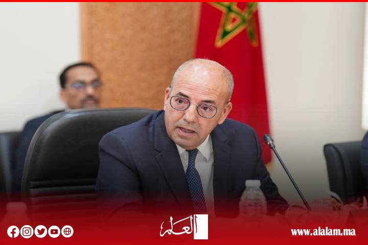 وزير الفلاحة يترأس اجتماعاً لتقييم حصيلة المكتب الجهوي للاستثمار الفلاحي لدكالة وتنصيب مديره الجديد