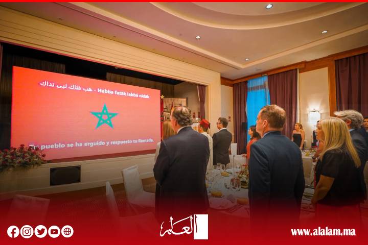 فالنسيا تحتفي بعيد العرش.. القنصلية العامة تجمع أفراد الجالية المغربية في أجواء وطنية