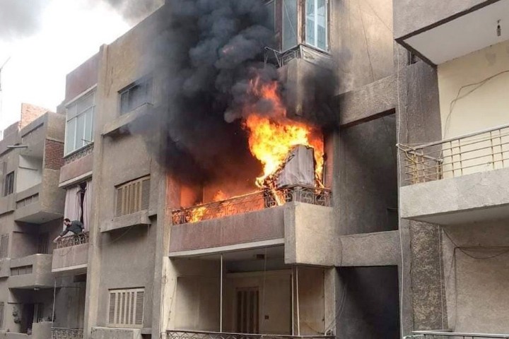 الإطفائيون يسيطرون على حريق داخل شقة سكنية بحي المحصحص بالعرائش