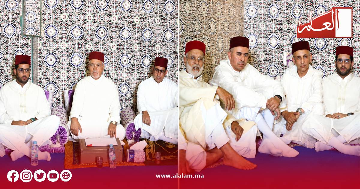 الحاجب الملكي يسلم هبة ملكية لشرفاء زاوية سيدي عبد العزيز بن يفو