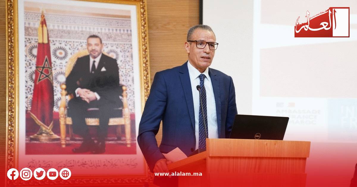 الأستاذ بوشتى المومني