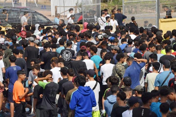 نداء من قلب المعاناة: عائلات مغربية تطالب بإنهاء مأساة القاصرين العالقين بسبتة المحتلة
