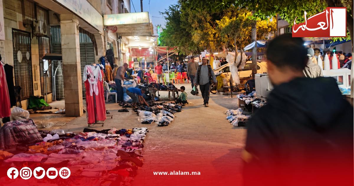 شكاوى من انتشار الباعة الجائلين بشوارع سيدي علال التازي