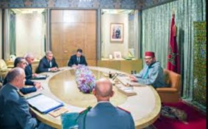 الملك محمد السادس يعقد جلسة عمل من أجل وضع استراتيجية لتلقيح المغاربة