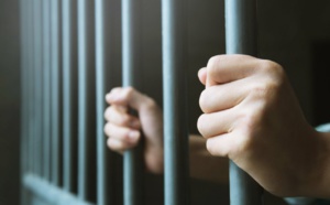 الحكم على الحقوقي المديمي بالسجن والغرامة بمراكش