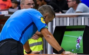 "الفيفا" يُلزم الحكام بقرار جديد يطبق بداية من كأس العالم للأندية في المغرب
