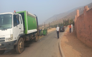 عمال النظافة بأفورار يفلحون في نقل 60 طن من نفايات عيد الأضحى