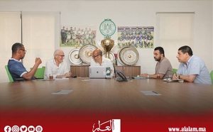 بعد ساعات على انتخابه رئيسا للفريق البيضاوي: الزيات يجتمع بالمدرب الشابي ويحدد معه ملامح “الرجاء الجديد” في للموسم المقبل..