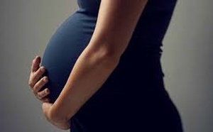 محكمة الحسيمة تدين رجلًا وامرأة بتهم الإجهاض والتحريض على الفساد