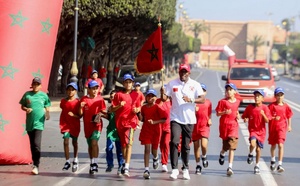 انطلاق المرحلة الثالثة لـ"سباق التناوب الرمزي المسيرة الخضراء" من عاصمة الأنوار