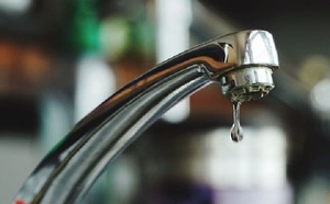 مجمع "كوستامار" بمرتيل يعاني في صمت بسبب تردي الخدمات وانقطاع الماء