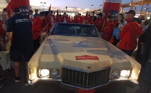 اختتام رالي المسيرة الخضراء للسيارات العتيقة بالعيون