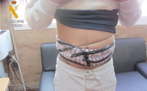 صحيفة إسبانية تصف المغاربة الذين يمتهنون تهريب المخدرات بـ"البغال"