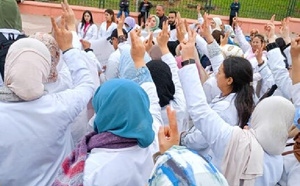 قطاع الصحة على صفيح ساخن وتنسيق نقابي يعلن وقفات أسبوعية وإضرابا وطنيا شاملا