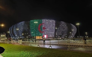 ألوان العلم الجزائري تزين ملعب مولاي عبد الله بالرباط وتختصر موقف المغرب