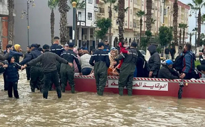 القصر الكبير تحت "حصار" المياه: ملحمة صمود ميداني وجهود استثنائية لاحتواء الكارثة