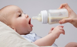 “أونسا” يسحب ويتلف دفعات من حليب الرضع بعد تحذيرات دولية مستعجلة