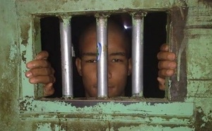 شهادة صادمة من معتقل سابق لدى "البوليساريو" حول الوضع في مخيمات تندوف