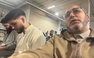 صلاة  وفرحة عيد الفطر في هولندا: مناسبة تجمع أفراد الجالية المغربية