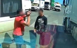 هل يعد حمل "عصا خشبية" في السيارة جريمة في القانون المغربي؟