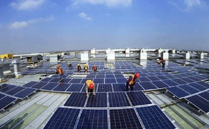 التغيرات الدولية تسرع التحول الطاقي بالمغرب واستثمارات مضاعفة في الطاقات المتجددة والشبكات الكهربائية