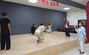 الفنانة فاطمة دويميك تؤطر ورشة “المسرح والتعبير الجسدي” بمشرع بلقصيري