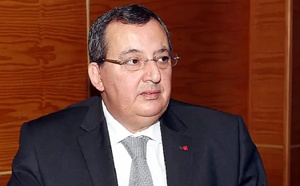 علي الفاسي الفهري الرئيس السابق للجامعة الملكية المغربية لكرة القدم يغادر إلى دار البقاء