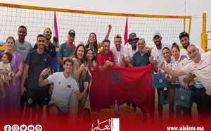 المغرب يتوج بلقب البطولة العربية للكرة الطائرة الشاطئية بعد فوز مثير على البحرين