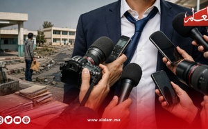 حكاية زر قميص الوزير.. التفاصيل التافهة تلتهم قضايا الناس