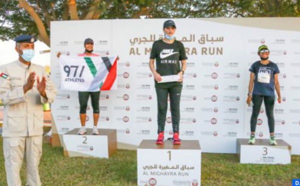 تتويج ثلاث عدائين مغاربة بسباق دولي في الإمارات