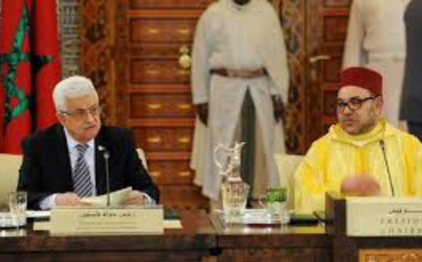 الملك محمد السادس يجري اتصالا هاتفيا برئيس دولة فلسطين