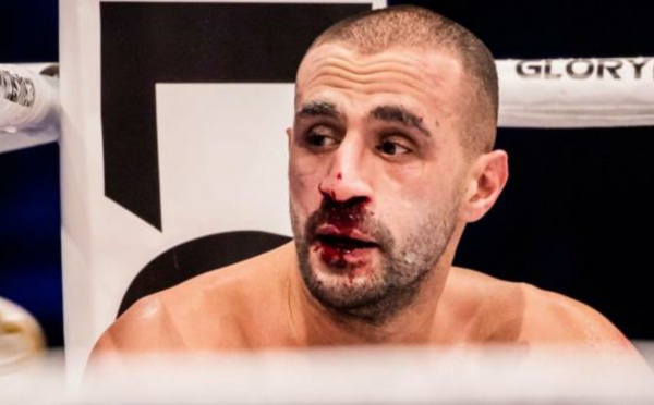 بدر هاري يسقط أمام الروماني بنجامين بالضربة القاضية