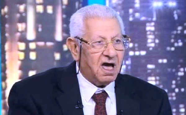 رحيل  "نقيب الصحفيين المصريين" السابق الكاتب الصحفي "مكرم محمد أحمد"