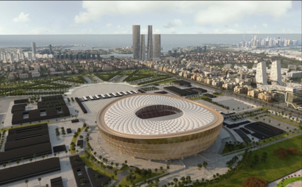 شاهد وضع آخر قطعة معدنية بالملعب الخرافي الذي سيحتضن نهائي مونديال قطر 2022