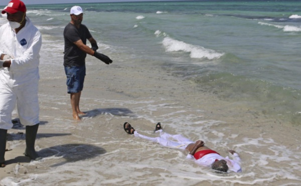 شاطئ بوسكور بالحسيمة يلفظ جثة ضحية للهجرة السرية