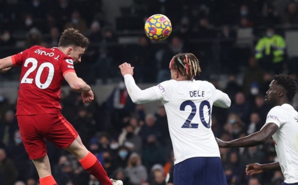 توتنهام يفرمل ليفربول بتعادل مثير