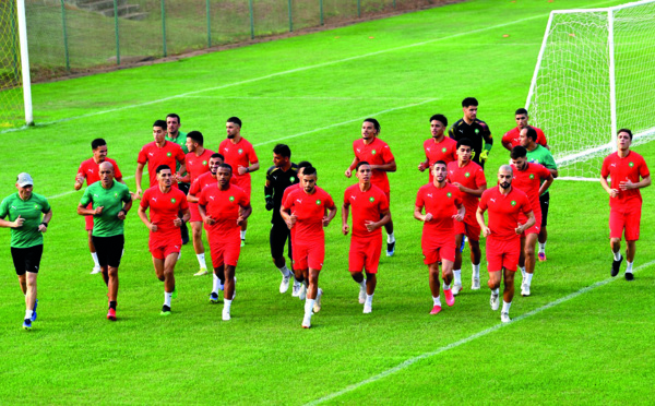 "كورونا" قد تحُول دون لحاق النصيري بالمباراة الأولى للأسود