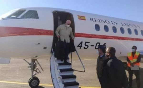 طائرة دي ميستورا تصل إلى مطار تندوف