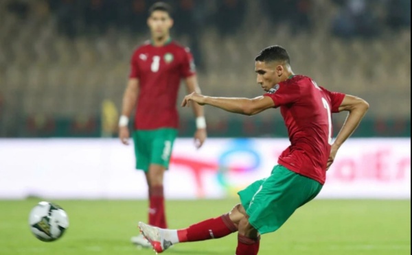 الكاف يشيد ب"أشرف حكيمي" 