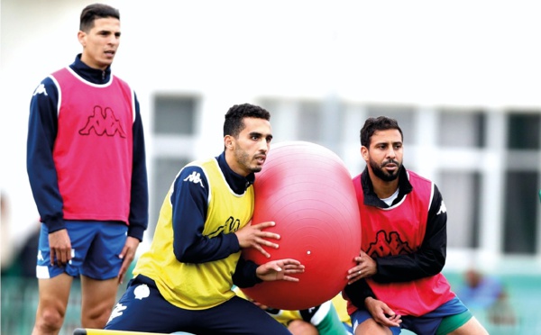 الوداد والرجاء يواصلان تحضيراتهما لأبطال أفريقيا