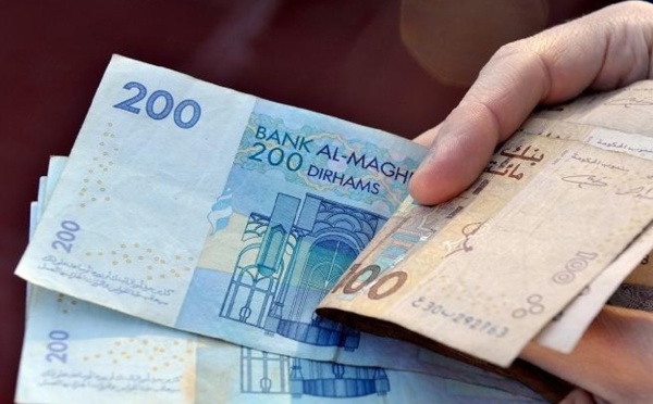 المالية تنفي خبر توزيع مساعدات مالية بقيمة 3700 درهم