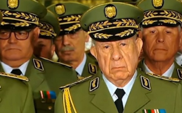 قصر‭ ‬المرادية‭ ‬يقحم‭ ‬أنفه‭ ‬في‭ ‬الشأن‭ ‬الداخلي‭ ‬لتونس